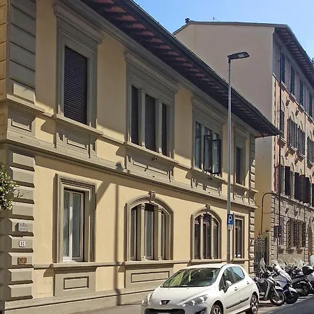 Villino Fiorentino Alojamento de Acomodação e Pequeno-almoço Florença