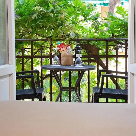 Villino Fiorentino Alojamento de Acomodação e Pequeno-almoço 3*